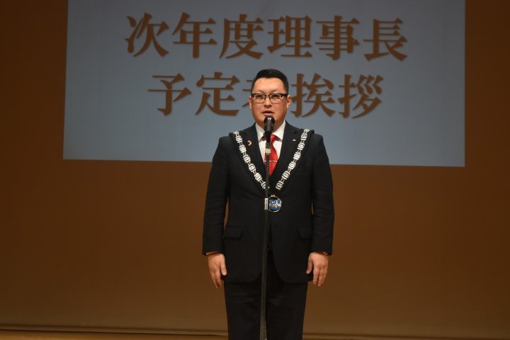 12月通常総会・卒業式例会 報告